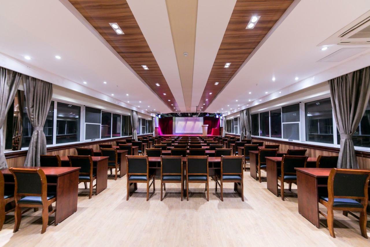 Ibis Nantong Qingnian Hotel Exterior foto